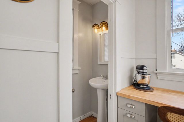 55 Benjamin Avenue NE, Grand Rapids, MI 49503