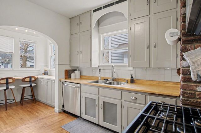 55 Benjamin Avenue NE, Grand Rapids, MI 49503