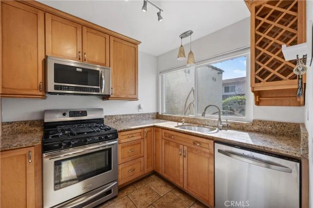 1223 Lenwood, Upland, CA 91786