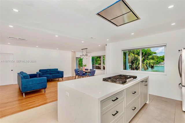 10450 NE 5th Ave, Miami Shores, FL 33138