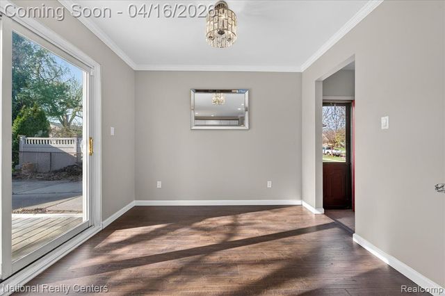 1760 S John Hix Street, Westland, MI 48186