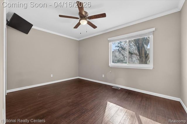 1760 S John Hix Street, Westland, MI 48186