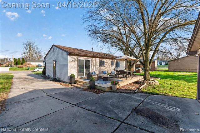 1760 S John Hix Street, Westland, MI 48186