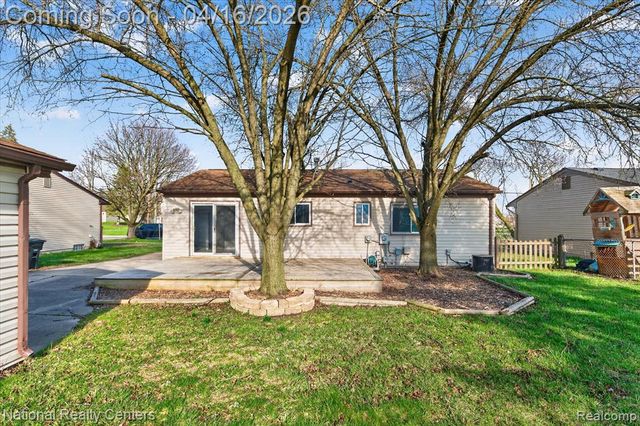 1760 S John Hix Street, Westland, MI 48186