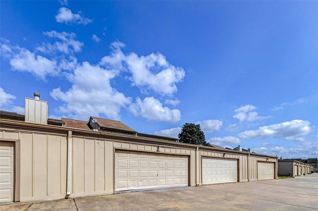 2952 Meadowgrass Lane 173, Houston, TX 77082