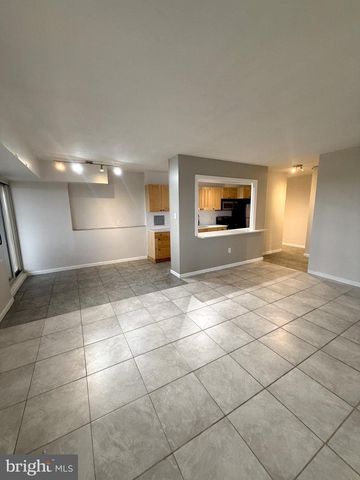 1508 BARCLAY TOWERS, Cherry Hill, NJ 08034