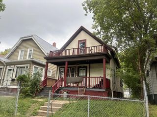 1006 W Nash STREET, Milwaukee, WI 53206