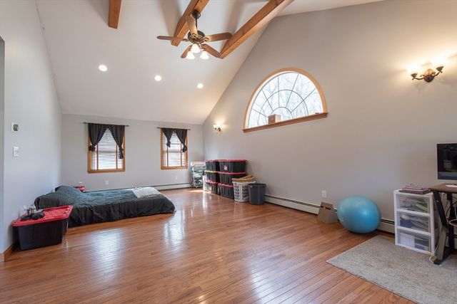 1 Lorraine Ln, Millville, MA 01529