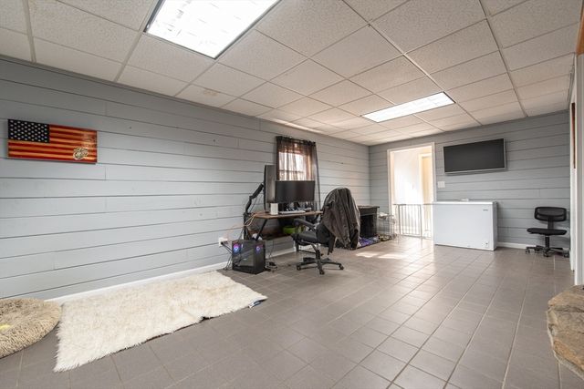 1 Lorraine Ln, Millville, MA 01529