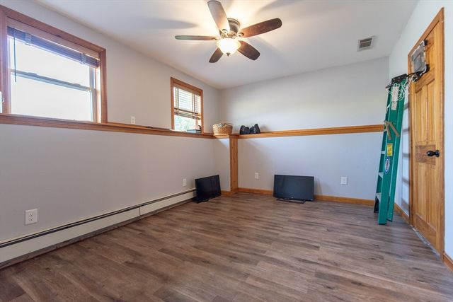1 Lorraine Ln, Millville, MA 01529