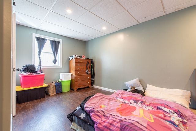 1 Lorraine Ln, Millville, MA 01529