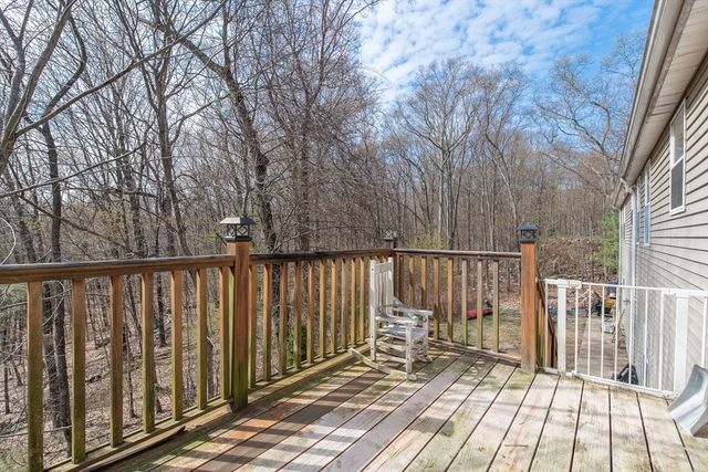 1 Lorraine Ln, Millville, MA 01529