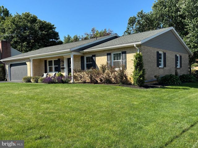 1166 MARILYN AVE, Ephrata, PA 17522