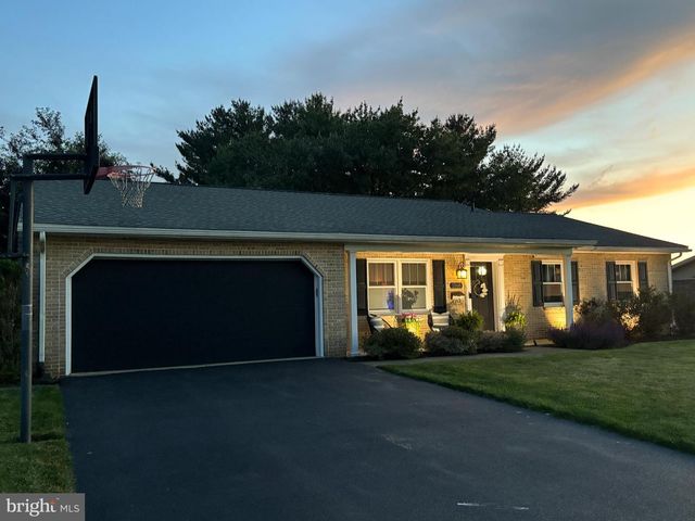 1166 MARILYN AVE, Ephrata, PA 17522