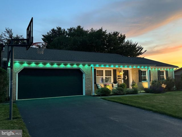 1166 MARILYN AVE, Ephrata, PA 17522