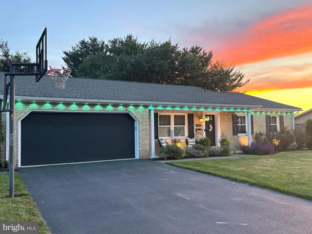 1166 MARILYN AVE, Ephrata, PA 17522