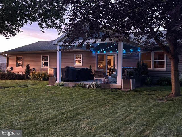 1166 MARILYN AVE, Ephrata, PA 17522