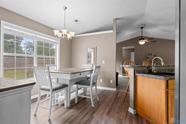 917 Leyland Drive, Albertville, AL 35950
