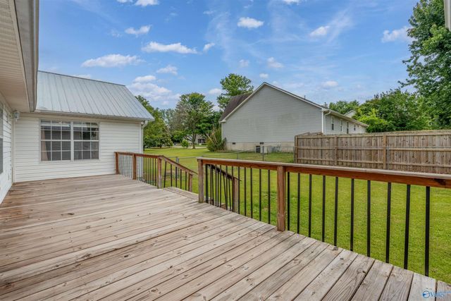 917 Leyland Drive, Albertville, AL 35950