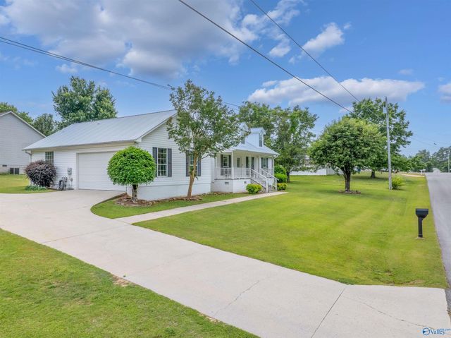 917 Leyland Drive, Albertville, AL 35950