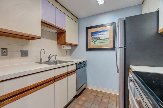 84 Gainsborough 004w, Boston, MA 02115