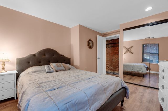 84 Gainsborough 004w, Boston, MA 02115