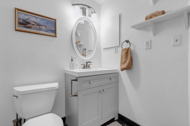 84 Gainsborough 004w, Boston, MA 02115