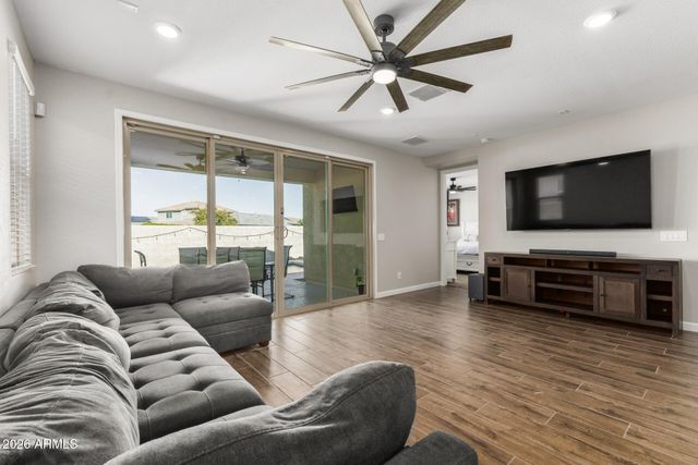 554 W RAINBOW BRIDGE Lane, San Tan Valley, AZ 85140