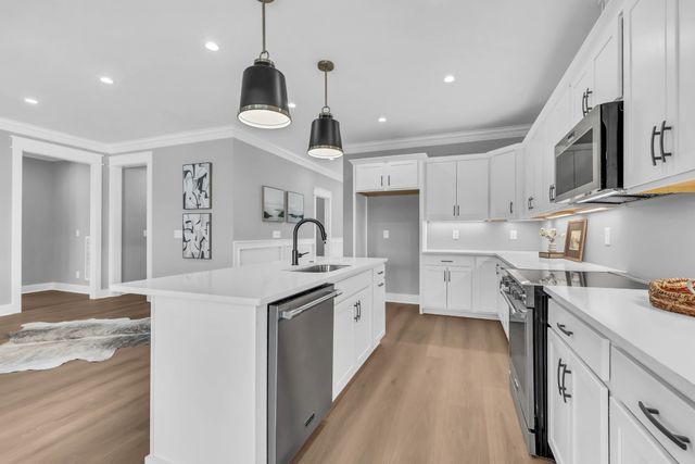 1045 Veridian Dr, Clarksville, TN 37043