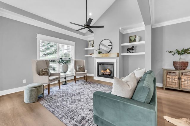 1045 Veridian Dr, Clarksville, TN 37043