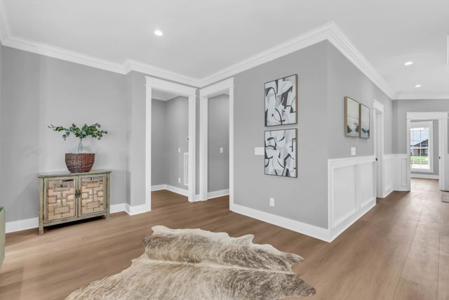 1045 Veridian Dr, Clarksville, TN 37043
