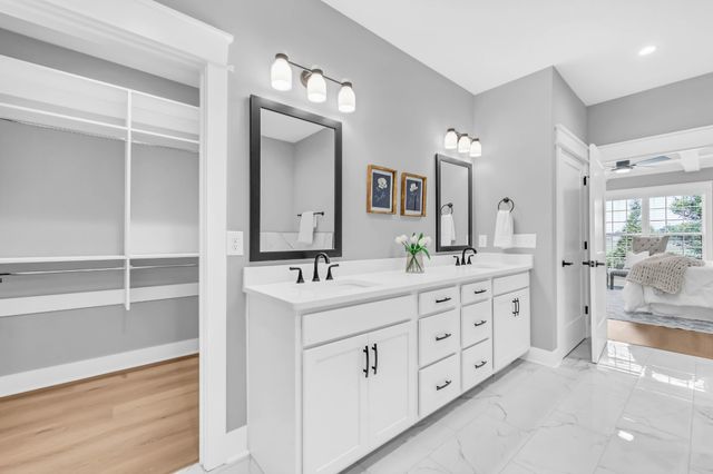 1045 Veridian Dr, Clarksville, TN 37043