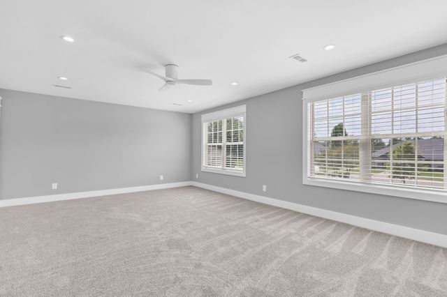 1045 Veridian Dr, Clarksville, TN 37043