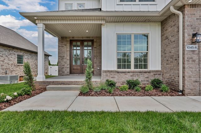 1045 Veridian Dr, Clarksville, TN 37043