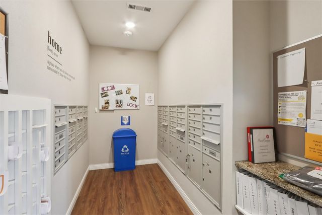 3550 Stone Creek CIR SW 313, Cedar Rapids, IA 52404