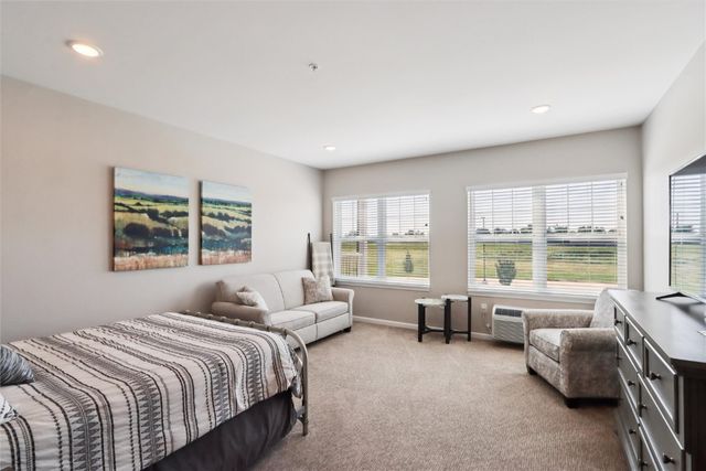 3550 Stone Creek CIR SW 313, Cedar Rapids, IA 52404