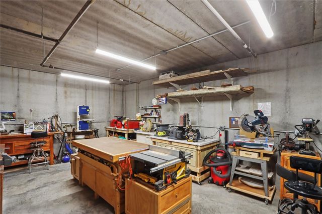 3550 Stone Creek CIR SW 313, Cedar Rapids, IA 52404