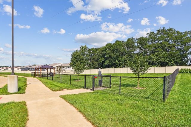 3550 Stone Creek CIR SW 313, Cedar Rapids, IA 52404