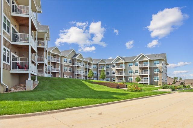 3550 Stone Creek CIR SW 313, Cedar Rapids, IA 52404