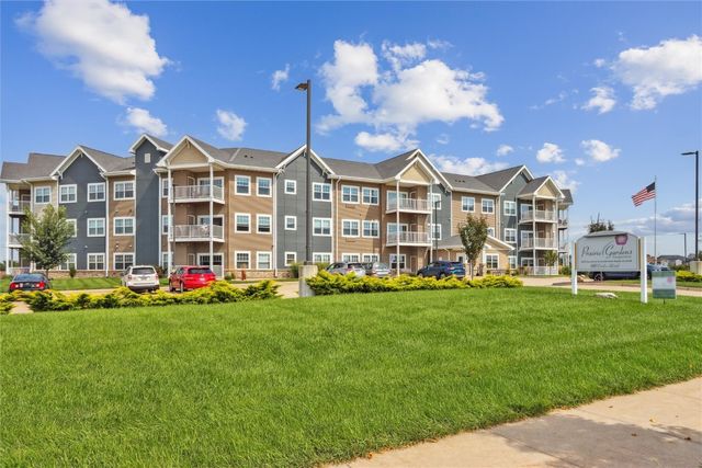 3550 Stone Creek CIR SW 313, Cedar Rapids, IA 52404