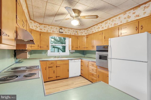 542 HILLCREST PL, Gettysburg, PA 17325