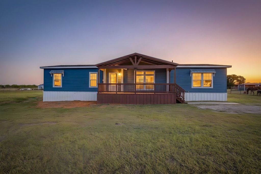 1417 County Road 310a, Cleburne, TX 76031 — exterior