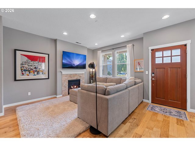 29032 Sw COSTA Cir, Wilsonville, OR 97070
