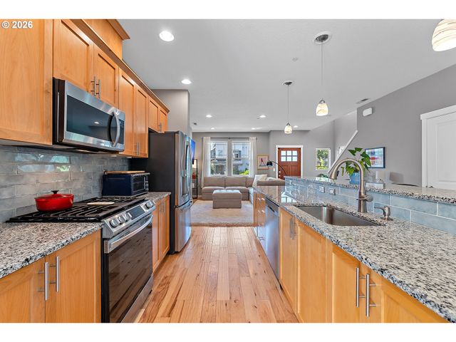 29032 Sw COSTA Cir, Wilsonville, OR 97070