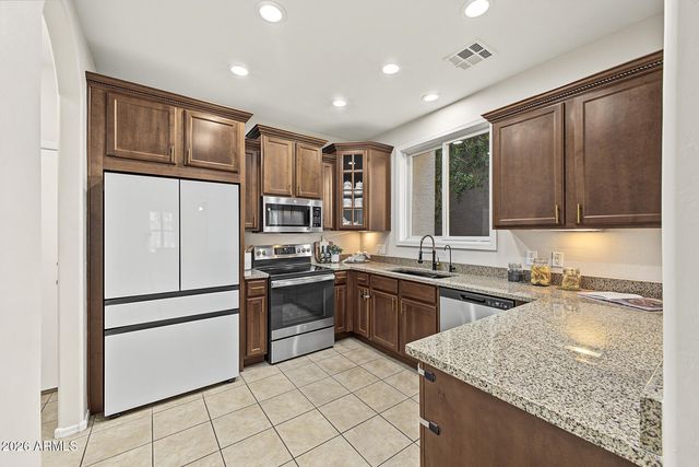 3881 E GIDEON Way, Gilbert, AZ 85296
