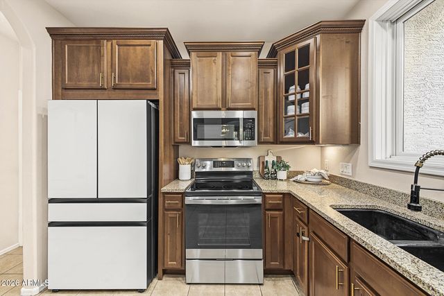 3881 E GIDEON Way, Gilbert, AZ 85296