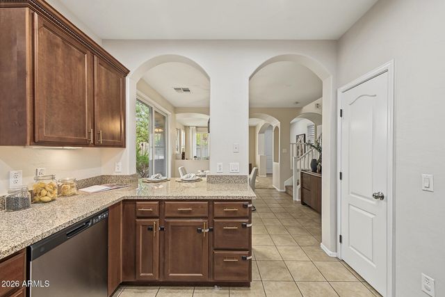 3881 E GIDEON Way, Gilbert, AZ 85296