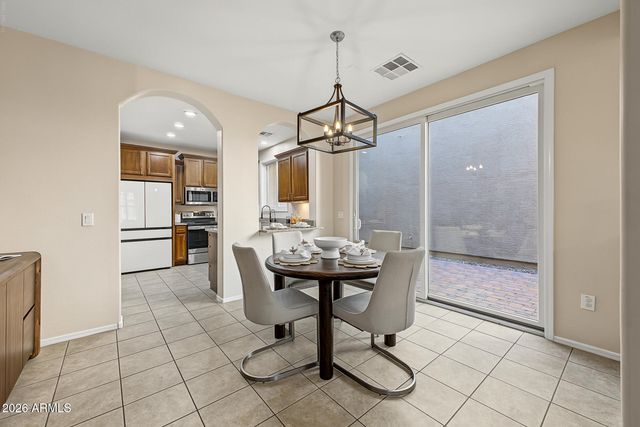 3881 E GIDEON Way, Gilbert, AZ 85296