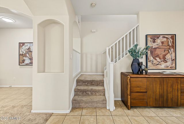 3881 E GIDEON Way, Gilbert, AZ 85296