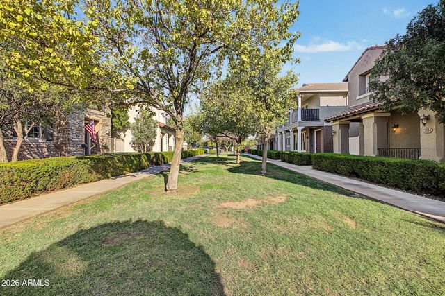 3881 E GIDEON Way, Gilbert, AZ 85296